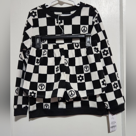Girls Size 8 Fleece Pajama Sleep Set (Carter's Black & White Checkered PJs) - Picture 1 of 10